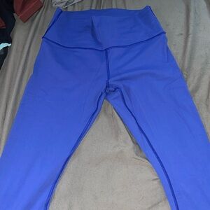 Excellent condition bright blue lululemon wunder under leggings